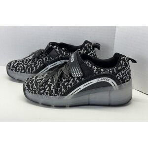 SDSPEED Kids Sz 7 Roller Skate Shoes with Single Wheel Shoes Sport Sneaker LED 5